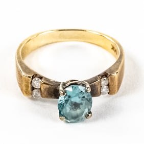 Ladies 14k Gold Aquamarine Diamond Accented Ring