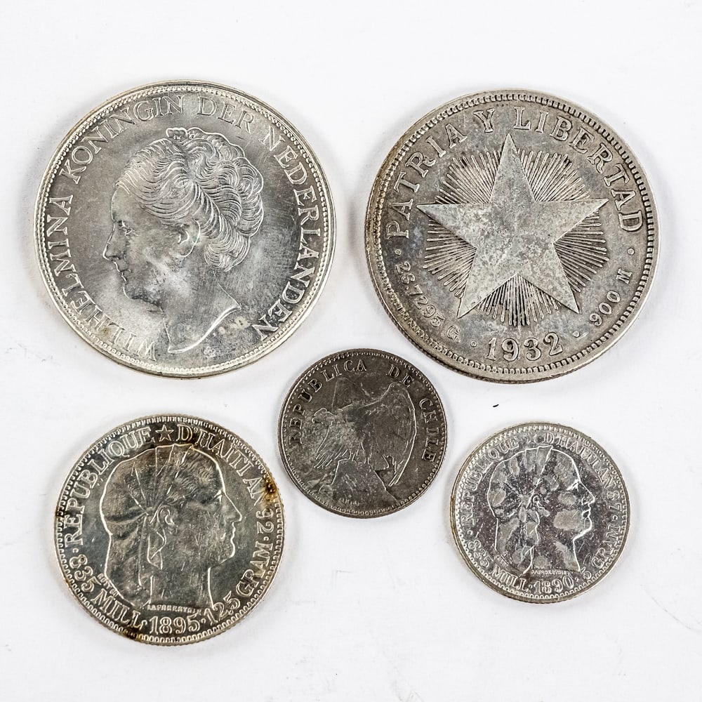 1916 Patria Y Libertad Un Peso BU '44 Curaco Crown (1 of 4)