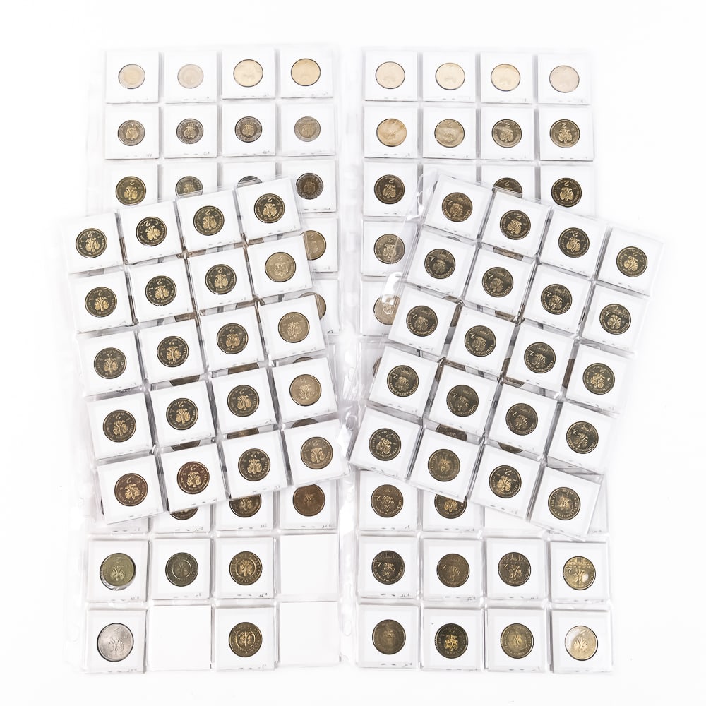 (116) Poland 2 Zlote Commemorative Coins: Collection of (116) assorted 1995-2012 Poland 2 zlote ( a few 5 zlotych) commemorative coins (district etc) in AU-UNC overall condition. Loozkie, Lubuskie, Tarnow, Konin districts and many more. Perfe