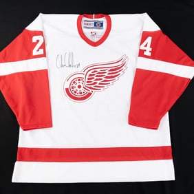 Chris Chelios Autographed Detroit Redwings Jersey