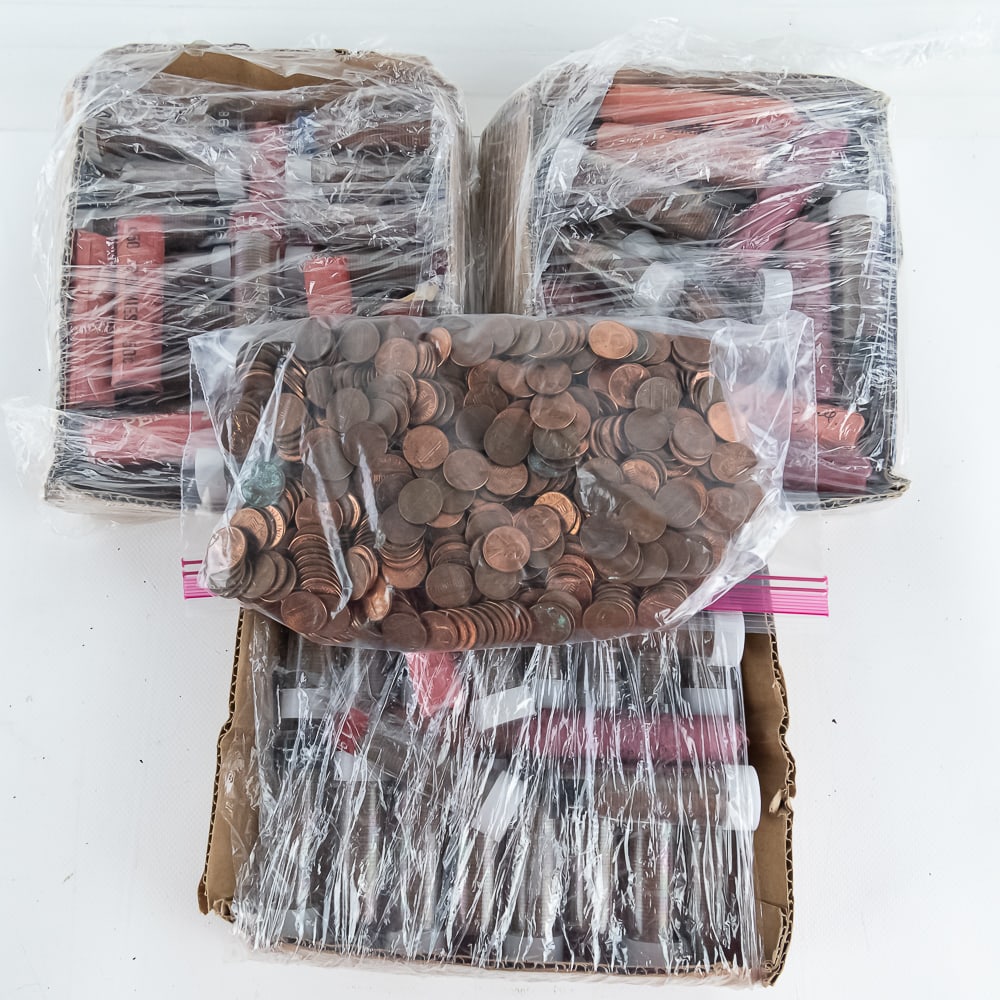 Large Collection of Assorted Wheat & Lincoln Cents (1 of 6)