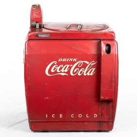 Coin Op 10 Cent Coca Cola Vending Machine