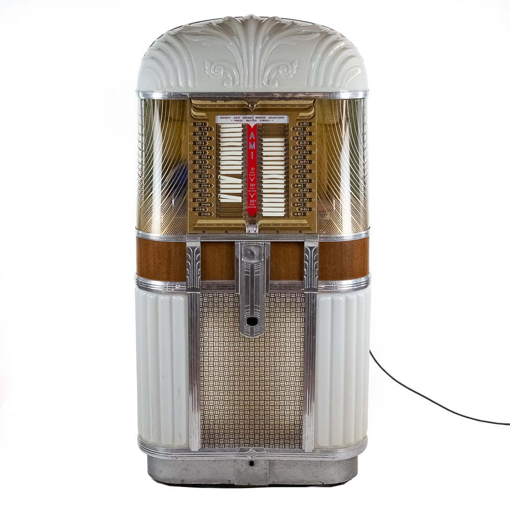 AMI Model B Jukebox 45 RPM: Due to the size/weight/fragility of this item, it will require a pick up or customer-arranged 3rd-party shipping. We will connect you with reputable transport companies after the auction. Full of reco
