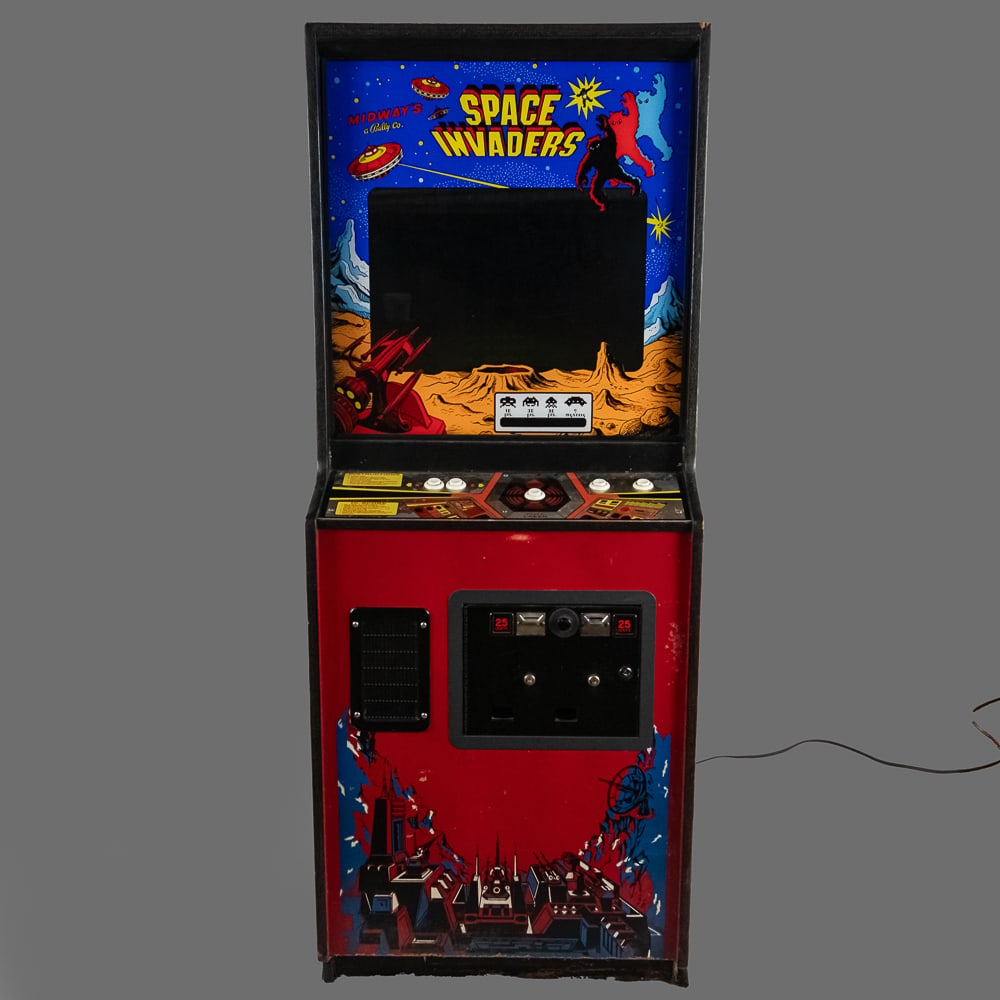Midway's/Bally Space Invaders Arcade Game (1 of 11)