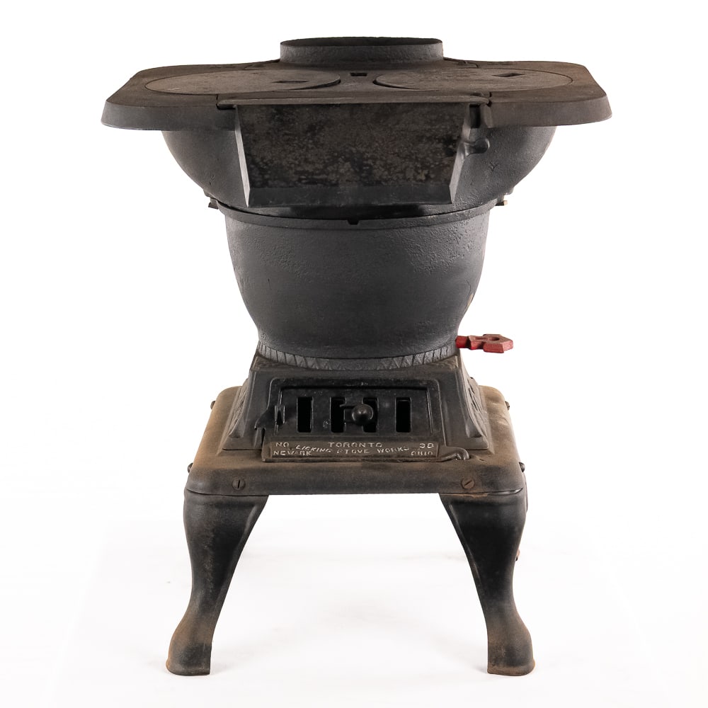 Licking Stove Works Cast Iron Pot Belly Stove: Due to the size/weight/fragility of this item, it will require a pick up or customer-arranged 3rd-party shipping. We will connect you with reputable transport companies after the auction. Small, cast