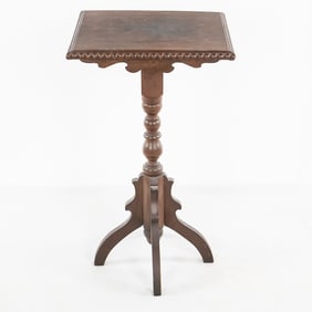 Small Victorian Burl Top End Table