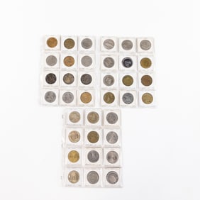 (60) Assorted Las Vegas $5 Dollar Gaming Tokens