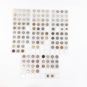 (135) Assorted Riverboat $1 & $2 Gaming Tokens