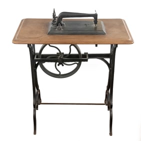 Grover & Baker Chain Stitcher Sewing Mach. & Table