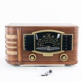 Vintage Zenith 7-S-633 Tabletop Tube Radio