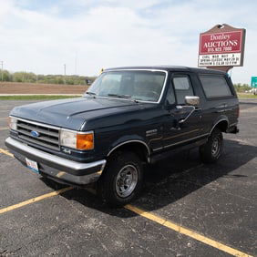 *1989 Ford Bronco XLT 4 Wheel Drive
