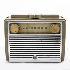1950s RCA Victor Green Radio