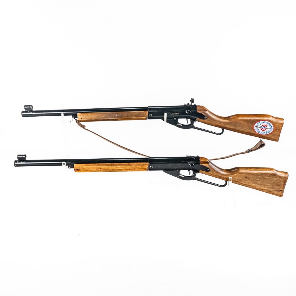 2x Daisy 99 Champion 177 Air Rifle: 2x Daisy 99 Champion 177 Air Rifle, both in very good condition: - 1st one a 1st Varmint Target Special MFG 1957-mid 60's (missing rear sight) -2nd MFG 1959-1967 with original sling AIR GUNS CANNOT BE