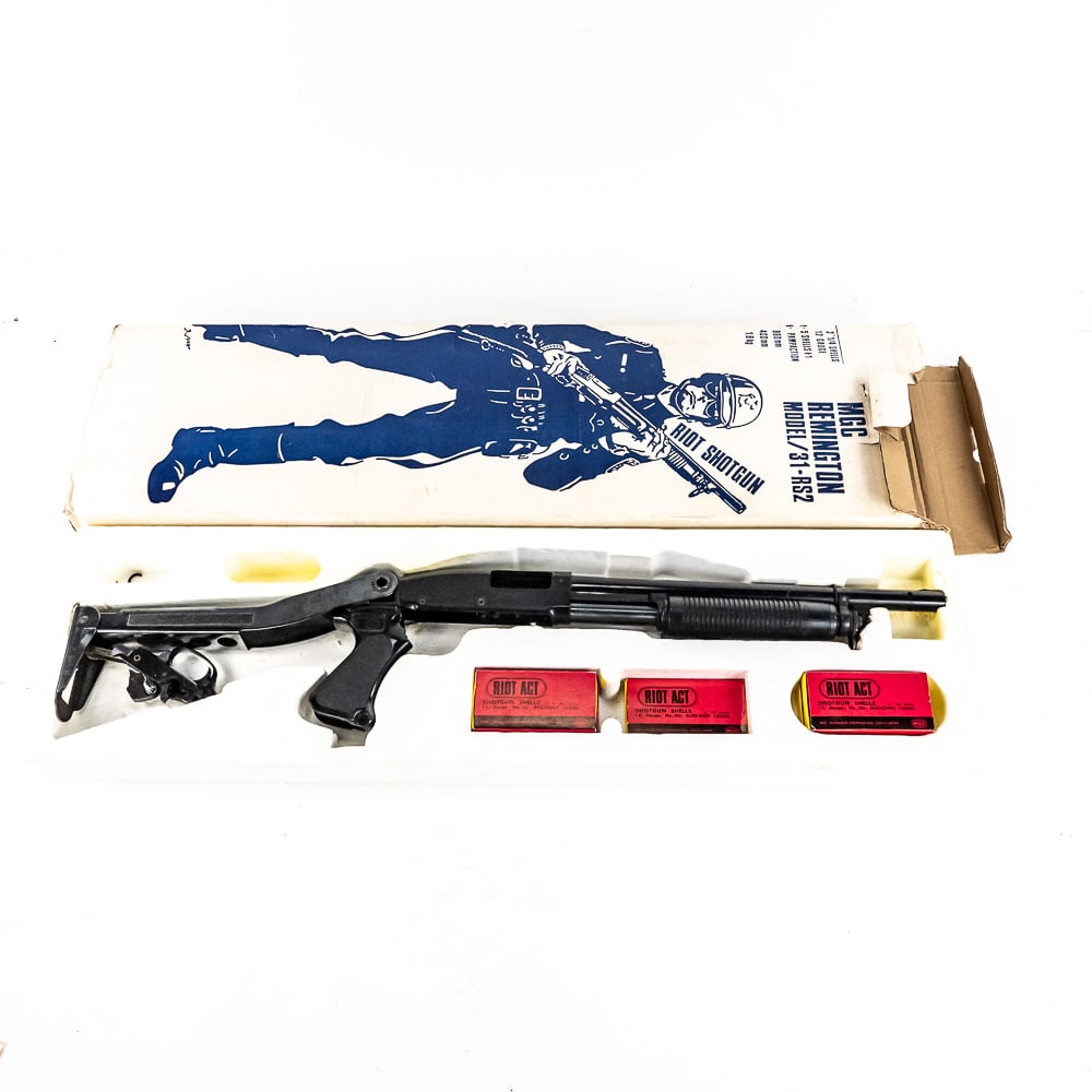 MGC M31-RS2 Replica Shotgun: MGC Model Gun Company of Japan Remington Model 31-RS2 Replica Shotgun. Rare Vintage replica weapon modeled on the Remington Model 31 Riot Shotgun with folding stock and pistol grip. Shotgun is in orig