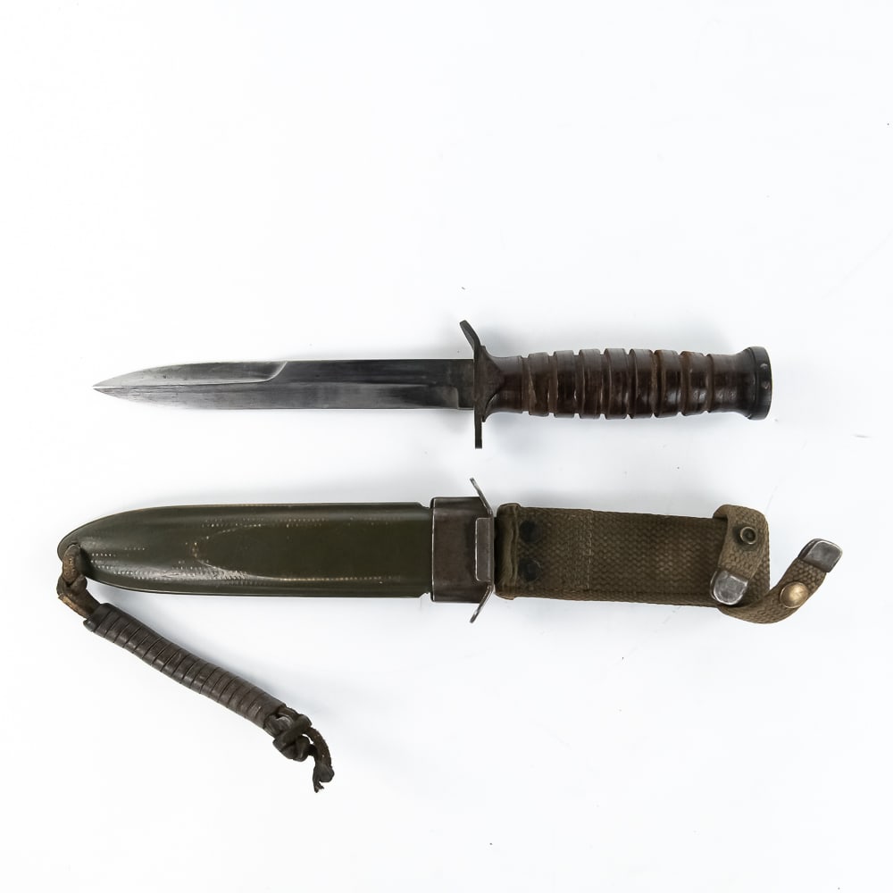 WWII Camillus M3 Fighting Knife (1 of 11)
