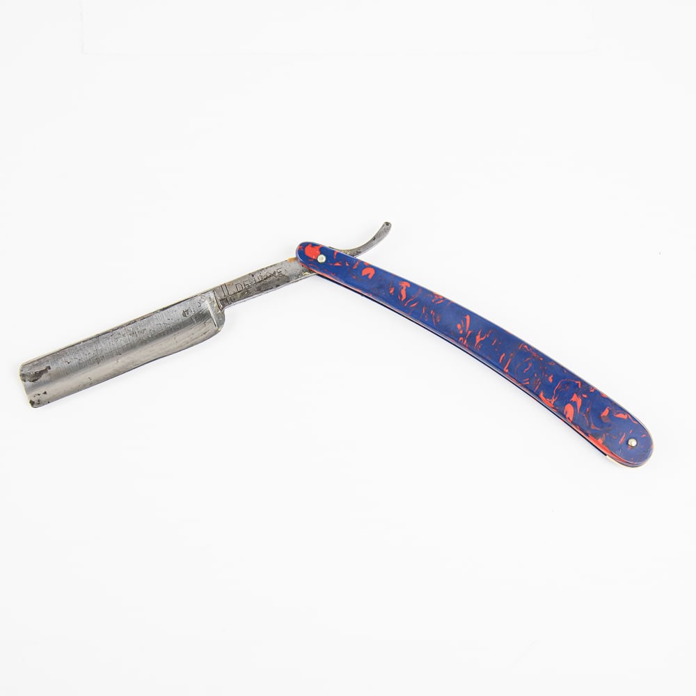 De Luxe Straight Razor (1 of 3)