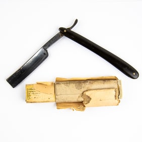 WM Elliot & Co "164" Straight Razor w/ Box