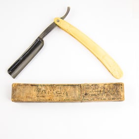 Unknown Mfg. Straight Razor w/ Unorig. Box