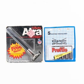 (2) Gillette Atra Razor and Blades