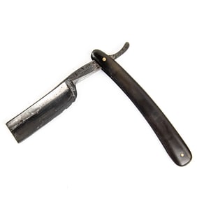 Joseph Elliot Straight Razor