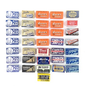 (36) Assorted Vintage Razor Blade Packages