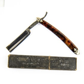 Demascara Razor w/ Unorig. Box