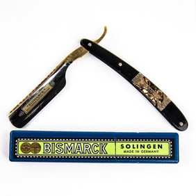 Bismarck 2 Razor w/ Original Box