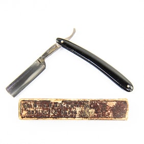 Clauss Razor w/ Unorig. Box