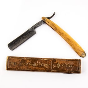 The Royal Crown Razor 3460 w/ Unorig. Box