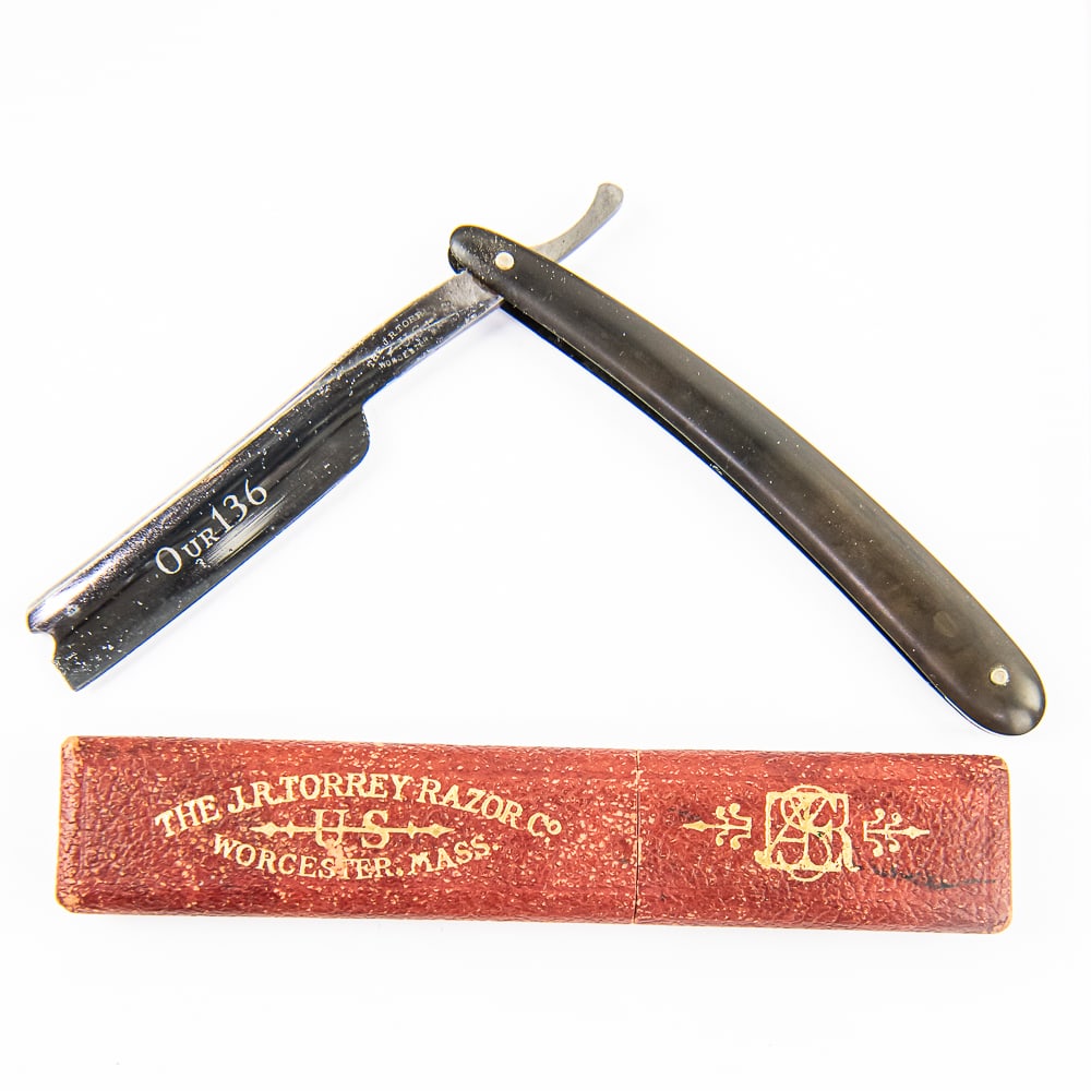 J. R. Torrey Razor Co "Our136" Razor w/ Orig. Box (1 of 5)
