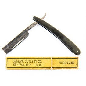 Geneva Cutlery Corp 7N Pyramid Razor w/ Box