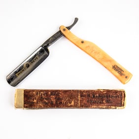 Mon Reve Pirard Liege Razor No 18 w/ Unorig. Box