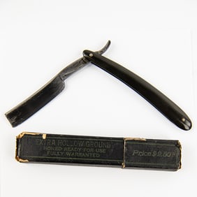 J. R. Torrey Co Razor w/ Unorig. Box