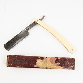 Made in USA Unknown Mfg. Razor w/ Unorig Box