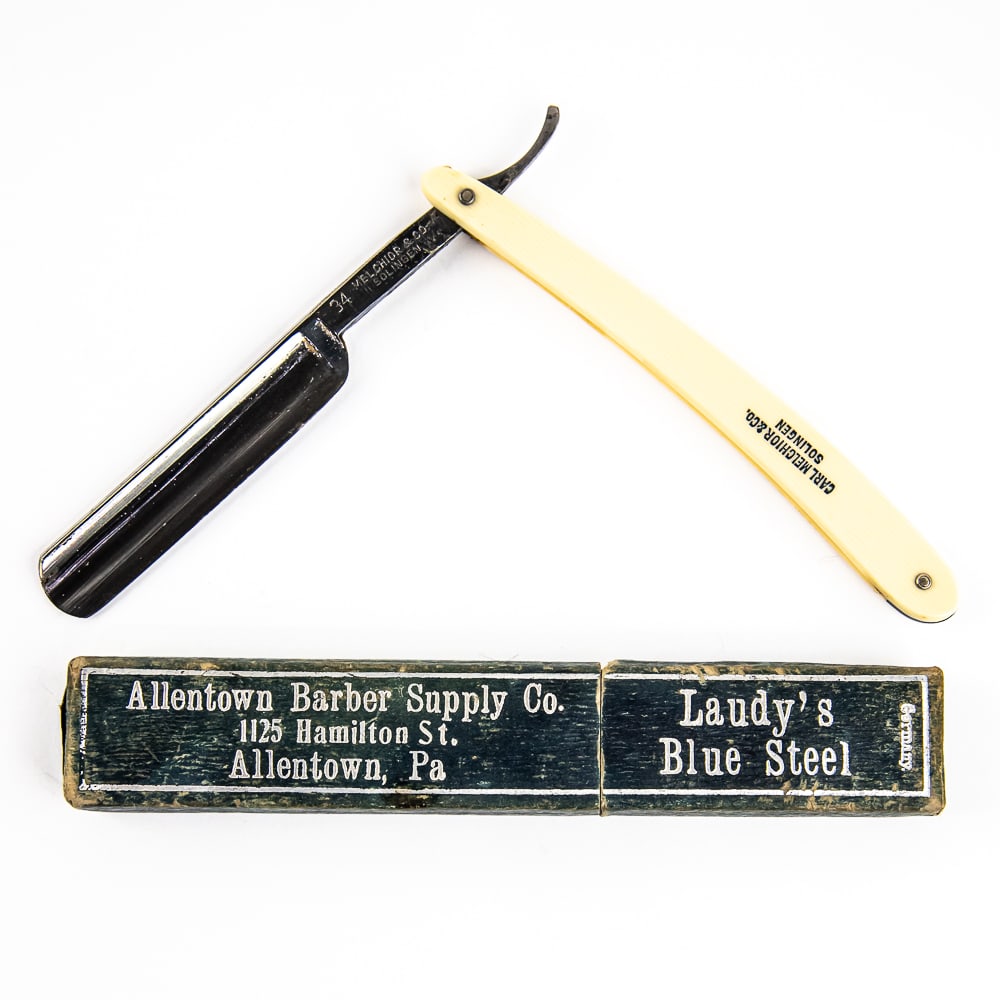 Melchior & Co 34 Razor w/ Unorig. Box: Vintage Straight Razor by Melchior & Co, with off-white celluloid scales, with front having image of Hitler in uniform, with swastika and "Adolf Hitler" printed below, reverse reads "Carl Melchior & C