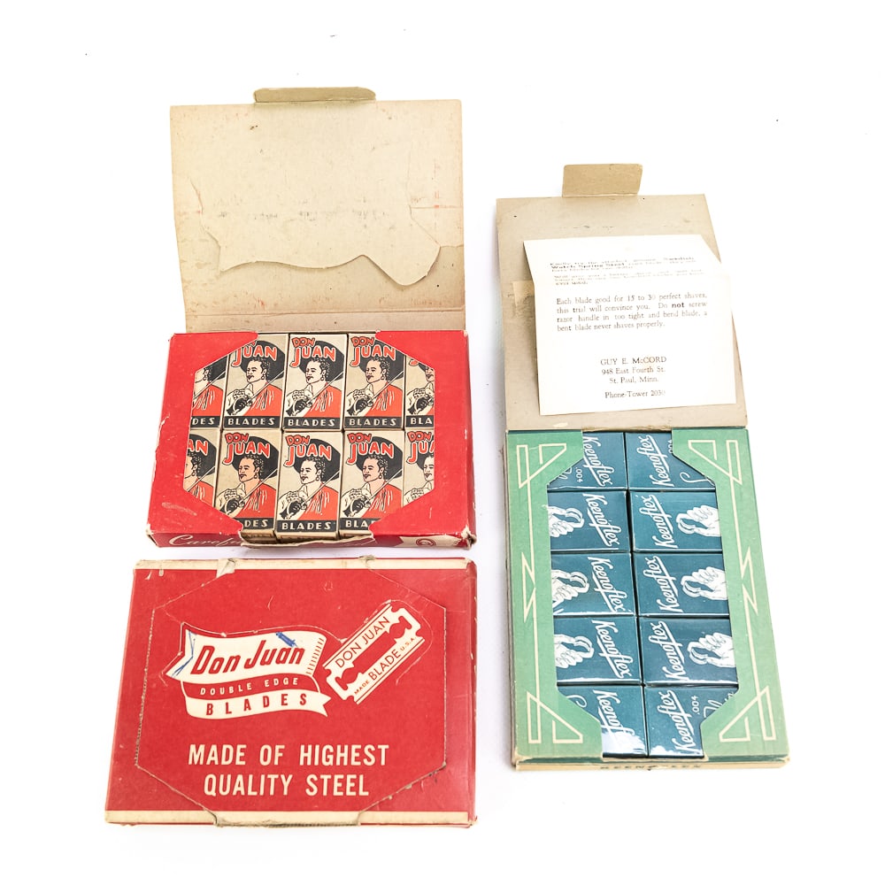 (3) Don Juan, Keenoflex Blade Store Displays (1 of 8)