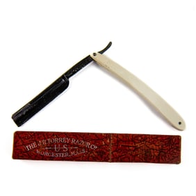 The J.R. Torrey Razor Co No. 0146 w/ Orig. Box