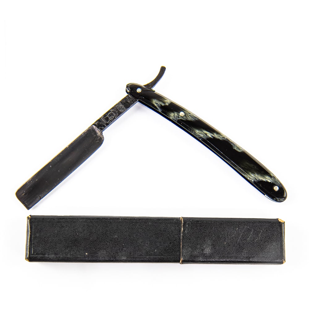 Brummel-Werk Wedge Razor w/ Unorig. Box: Vintage Straight Razor "Wedge", with black/silver swirl plastic scales that exhibit a small crack near pivot-pin. The face is blank, Tang reads "Beau Brummel Wedge" w/ logo, and reverse reads "Brummel