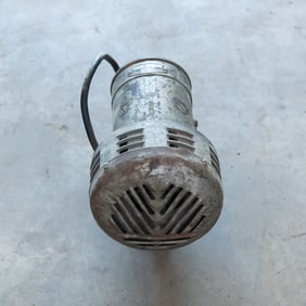 Federal Sign & Signal Siren