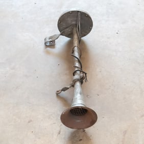 Single Electric Long Horn