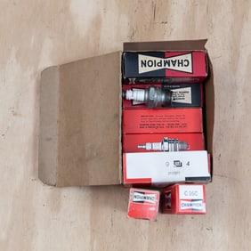 Box of 10 New Champion C-16 Spark Plugs