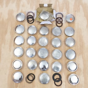 27 Ford Model A 1931 Gas Caps