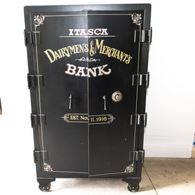1910's Globe-Wernicke Commercial Safe