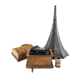 Edison Standard 2 Min Phonograph w/Horn