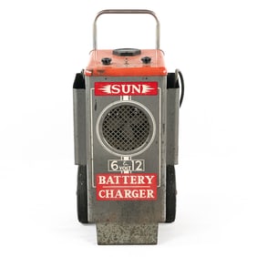 Vintage Automotive "Sun" Portable Battery Charger