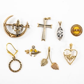 Collection of Assorted Mismatched 10k Jewelry