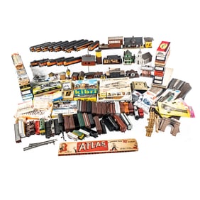 HO Train Locomotives Freight Passenger Cars & More