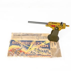 1950s MARX Tin Litho Toy Anti Aircraft Gun w Box