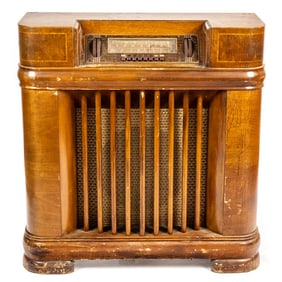 Philco 41-295 Console Radio