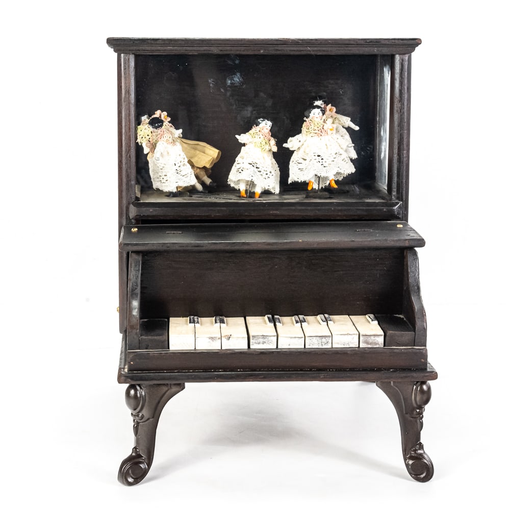1880s Baileys Midget Dancing Doll Piano (1 of 14)